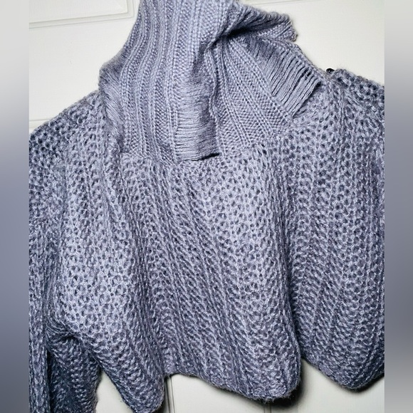 TIC TOC Women’s Cropped Turtleneck Sweater Large Gray Chunky Knit‎ - Picture 2 of 3